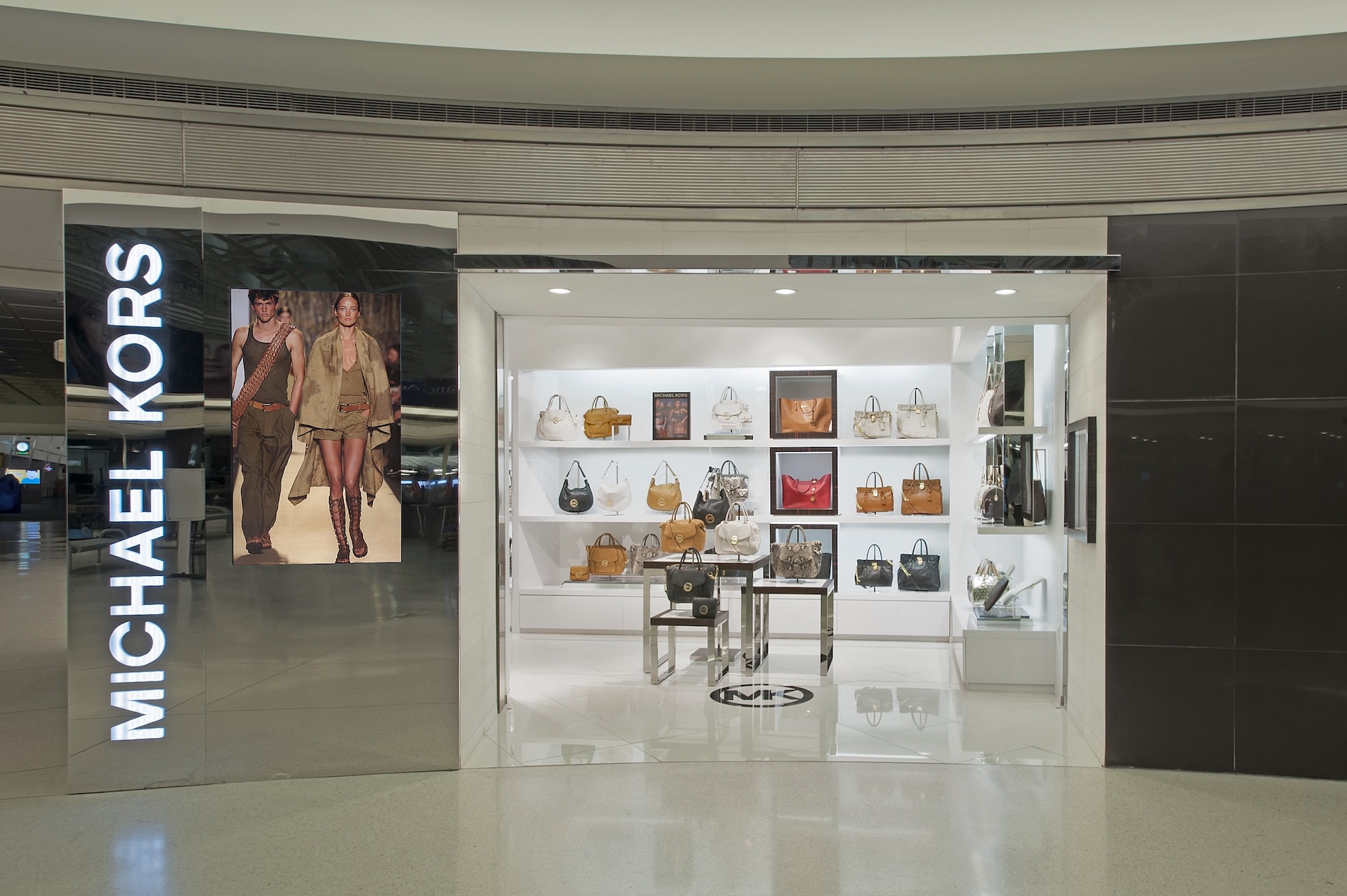 Airport Retail Interior Designer Nyc Pen110 Studio