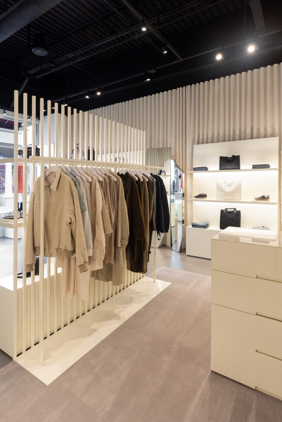 Retail Design Space Maison Margiela Woodbury Commons Outlet Pen110 Studio (6)